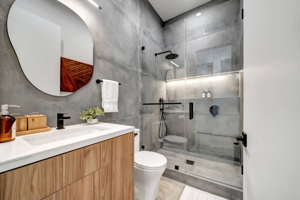 High End Bathroom Remodeling Services Near Me