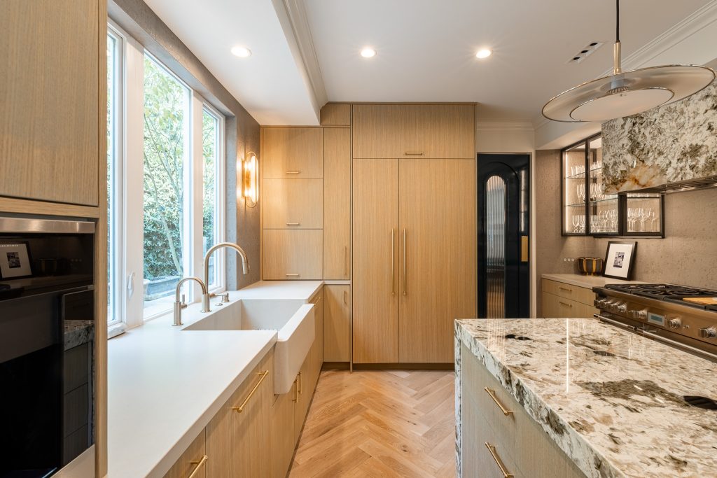 Exploring Choices in Home Decor: Wood Veneers vs Real Wood